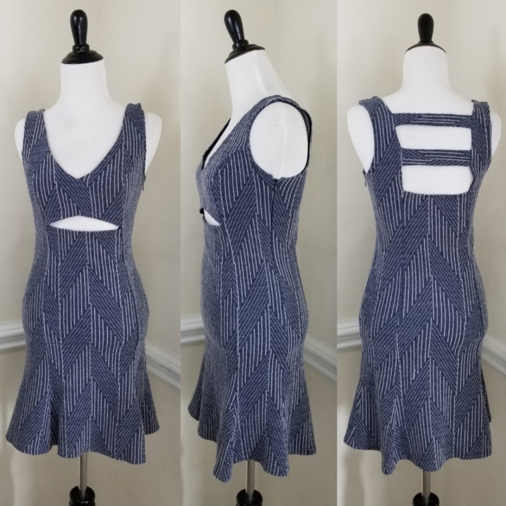 4/$25 Moon Cut Out Flounce Dress